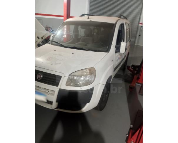 Foto de DOURADOQUARA/MG - CARRO - Fiat Doblo Essence 1.8, 2016 / 2016