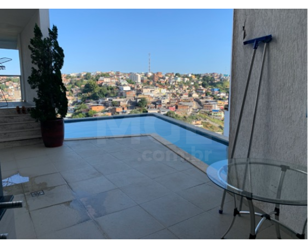 Foto de JUIZ DE FORA/MG — Casa com 5 quartos (duas suítes com closet) no bairro Estrela Sul 