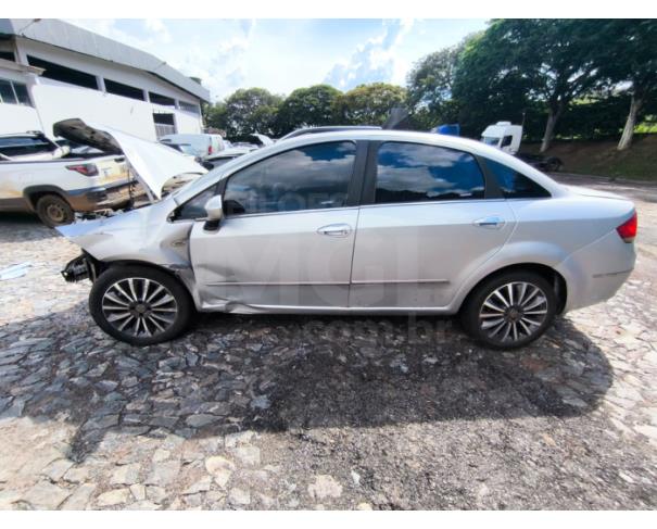 Foto de ITAÚNA/MG- FIAT LINEA LX 1.9 2010/2010-  PA12910