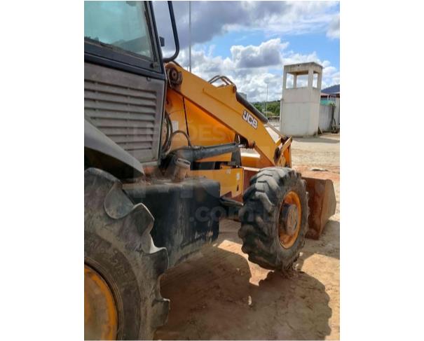 Foto de SÃO GERALDO DO BAIXIO/MG -  Retroescavadeira JCB, modelo 3C.