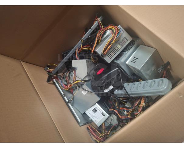 Foto de VARGINHA/MG - Lote contendo micro-ondas, computadores, monitores e demais equipamentos e acessórios de informática