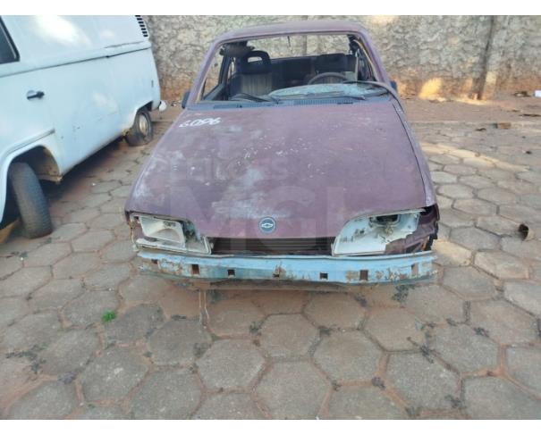 Foto de APARECIDA DE GOIÂNIA/GO - Lote com 08 motos, 08 carros e 02 blocos de motores - SUCATAS PARA DESTRUIÇÃO