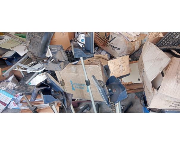 Foto de ESMERALDAS/MG -  Materiais de Saúde.