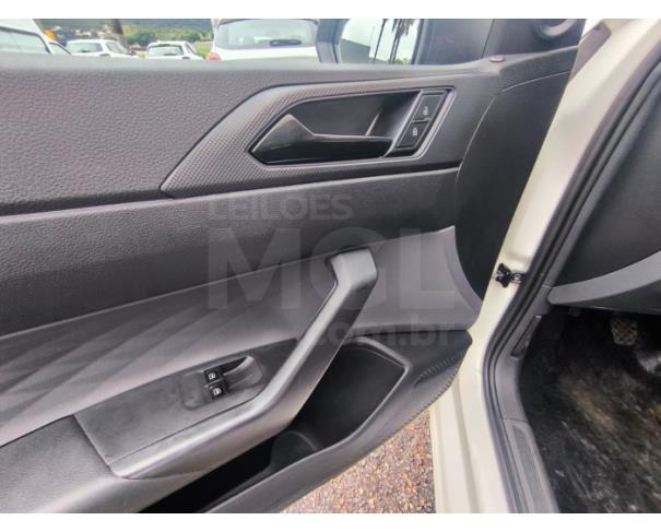 Foto de ITAÚNA/MG- VW POLO TRACK 1.0 FLEX 12V 5P 2023/2023- PA12862