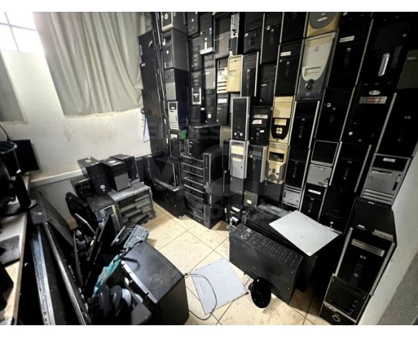 Foto de LAVRAS/MG - MATERIAL DE INFORMÁTICA 