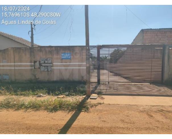 Foto de ÁGUAS LINDAS DE GOIÁS/GO — Casa com 2 quartos e 1 vaga na garagem no bairro Mansões Odisseia