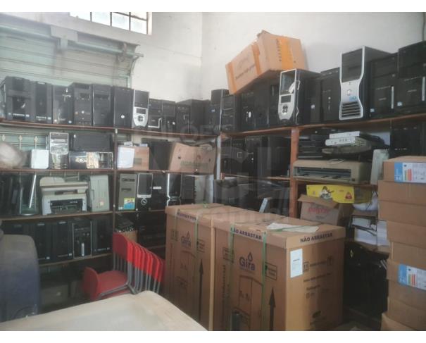 Foto de JANAÚBA/MG - SUCATAS E OBSOLETOS DE EQUIPAMENTOS DE INFORMÁTICA