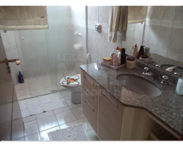 Foto de Ponta Grossa/PR – Apartamento com 03 quartos sendo 01 suíte no Residencial Europa – PA2123
