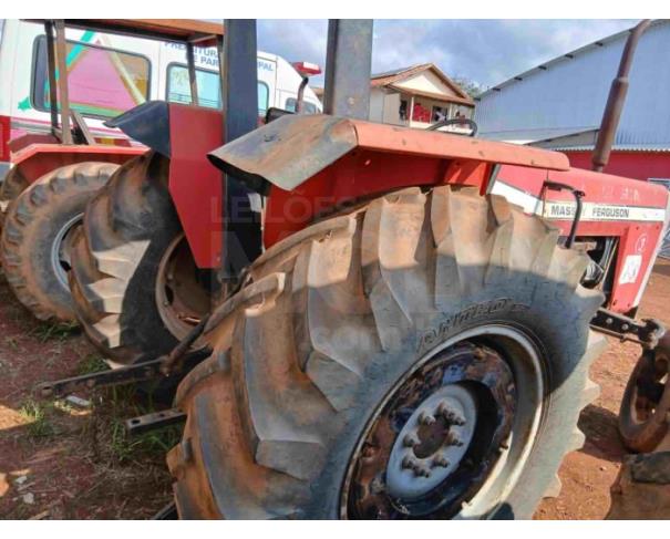 Foto de PARAGUAÇU/MG - Trator Agrícola Massey Ferguson, modelo 275