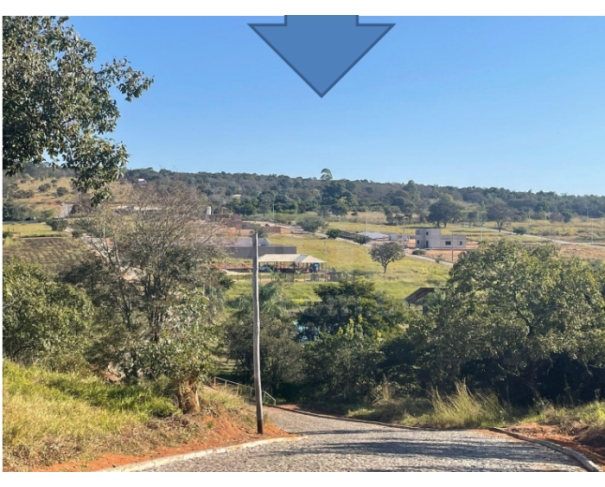 Foto de SÃO SEBASTIÃO DO OESTE/MG – Lote com a área de 600,00 m², situado no Condomínio Cachoeira das Pedras, no lugar denominado Mendonças