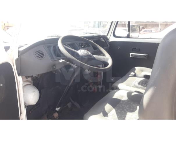 Foto de ITAÚNA/MG - CARRO - VW - VOLKSWAGEN / KOMBI 2009/2010