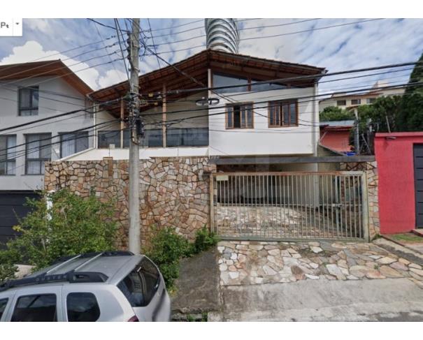 Foto de BELO HORIZONTE/MG — Casa com 03 quartos no Bairro Santa Lúcia