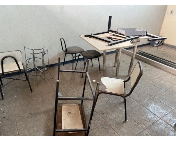 Foto de IGUATAMA/MG - Materiais diversos.