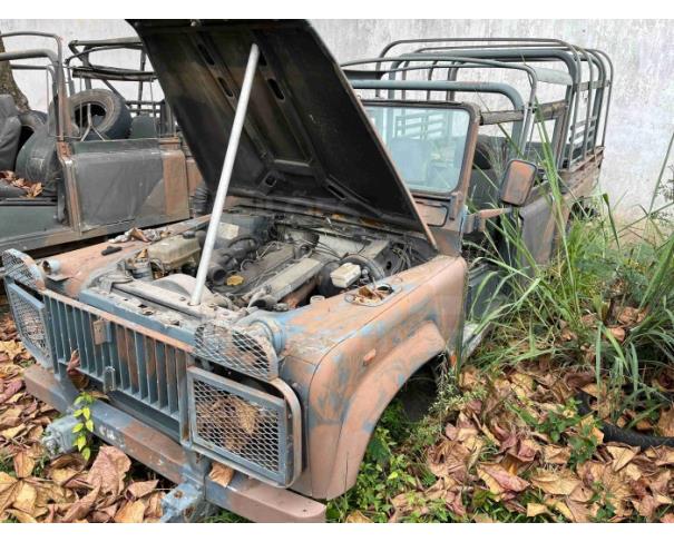 Foto de RIO DE JANEIRO/RJ- VTNE PICAPE EMP GE DEFENDER 130 3/4T 4X4 LAND ROVER 2005