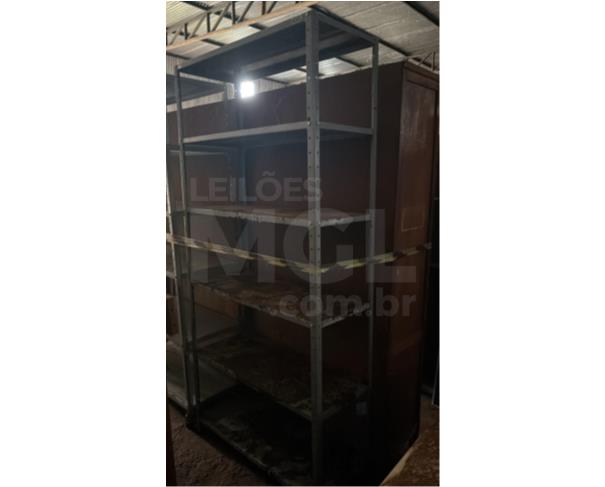 Foto de PONTES GESTAL/SP - Armários tipo vitrine, Camas com estrutura em MDP solteiro, Prateleiras de aço, e armário de madeira, Arquivos e armário de aço, Armário de aço