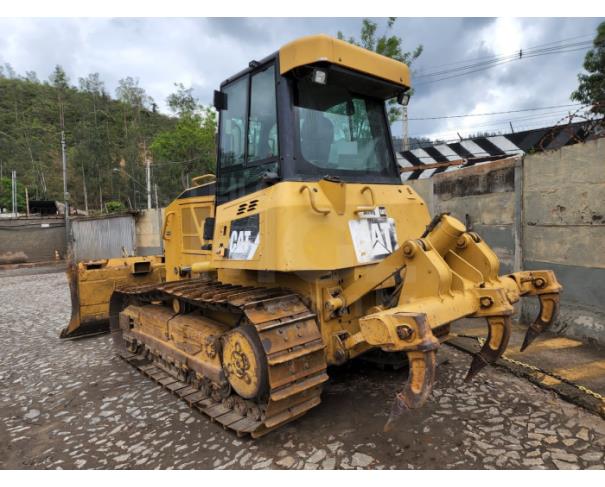 Foto de TRATOR DE ESTEIRAS CATERPILLAR  D6K ANO 2011  HORÍMETRO 7.560