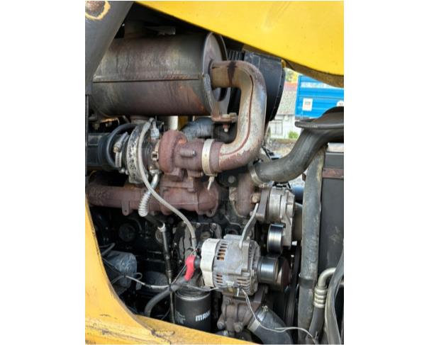 Foto de LAURENTINO/SC - Retroescavadeira RT004 B110B