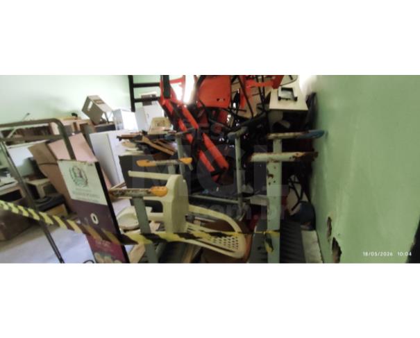 Foto de SENADOR POMPEU/CE - Lote de Geladeiras, Mesas, Ventiladores e entre outros