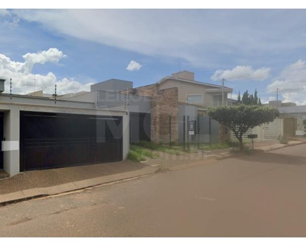 Foto de RIO VERDE/GO — Casa com 10 cômodos no Residencial Interlagos