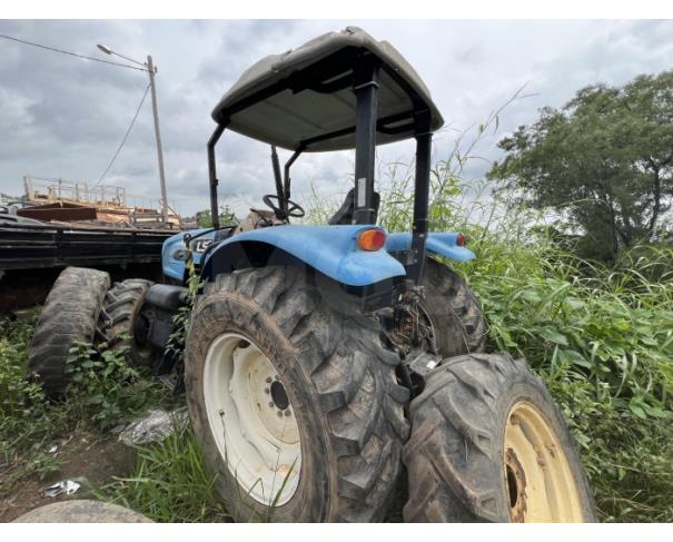 Foto de CLÁUDIO/MG- Trator Agrícola LS, modelo P80R