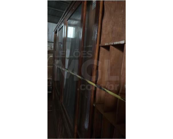 Foto de PONTES GESTAL/SP - Armários tipo vitrine, Camas com estrutura em MDP solteiro, Prateleiras de aço, e armário de madeira, Arquivos e armário de aço, Armário de aço