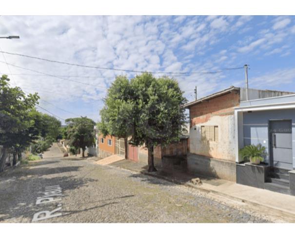 Foto de DORES DO INDAIÁ/MG - Casa em construção área do terreno 247,65 m² no Centro. 