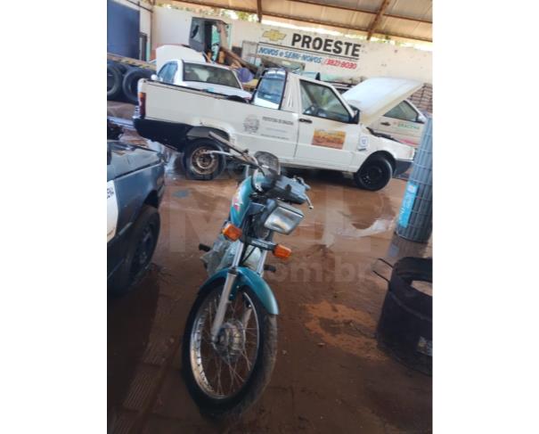 Foto de DRACENA/SP - Sucata composta por motocicleta Honda, Titan CG 125, ano 1998/1998