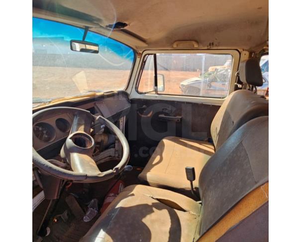 Foto de MONTE CARMELO/MG - CARRO - VW Kombi Escolar, 2005/2006