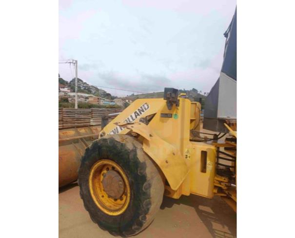 Foto de VIEIRAS/MG - Pá Carregadeira New Holland, modelo 12C