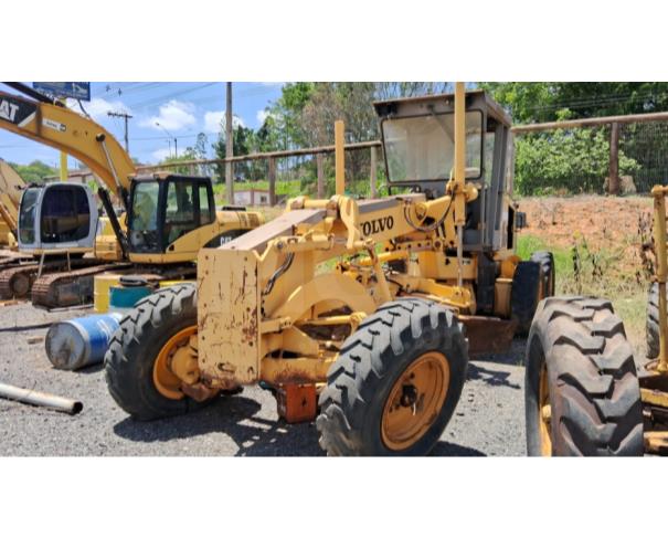 Foto de ITAÚNA/MG-MOTONIVELADORA/PATROL – VOLVO G710 2002