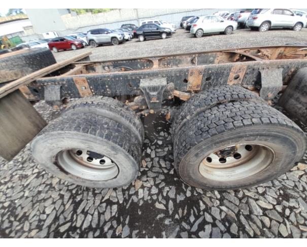 Foto de ITAÚNA MG CAMINHÃO NO CHASSI MERCEDES BENZ ATEGO 2429 - ANO 2012/2012