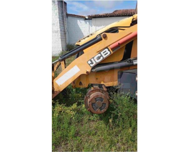 Foto de ANTÔNIO CARDOSO/BA - Retroescavadeira JCB, modelo 3C