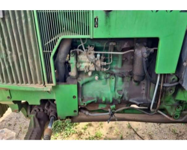 Foto de CAMPESTRE DA SERRA/RS - Trator Agrícola Cabinado John Deere– modelo 5600 – 4x4