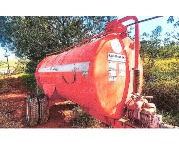 Foto de NEPOMUCENO/MG - TANQUE DISTRIBUIDOR DE ÁGUA OU ADUBO ORGÂNICO IPACOL - CHORUMEIRA 