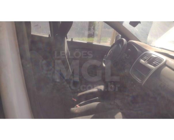 Foto de TUNAS DO PARANÁ/PR - Renault Logan Authentique 1.0 16V, 2014/2014, FLEX 
