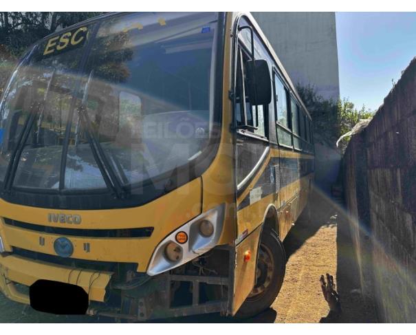 Foto de PIRAPETINGA/MG - Ônibus Iveco/ Granclass 150S21E, 2016/2017, DIESEL 