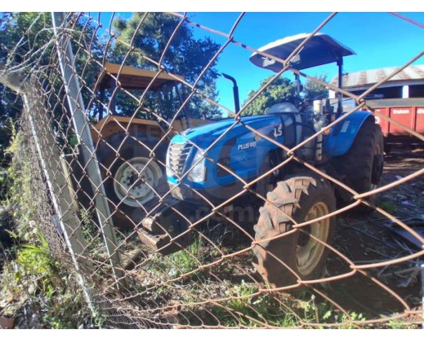 Foto de SÃO MARTINHO/RS - Trator Agrícola LS 4X4, modelo Plus 90 Plataforma ROPS