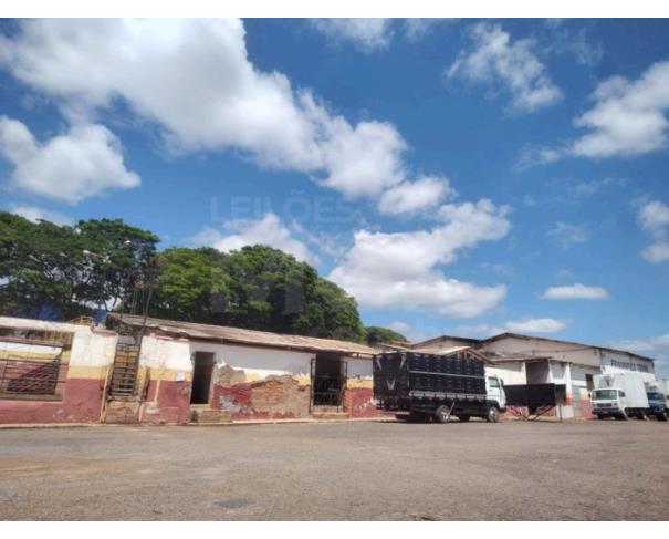 Foto de ALFENAS/MG - Frigorífico com terreno de 11.428,00m² no Córrego do Pântano