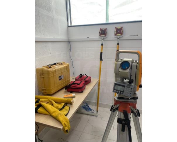 Foto de ANCHIETA/ES - Equipamento de topografia