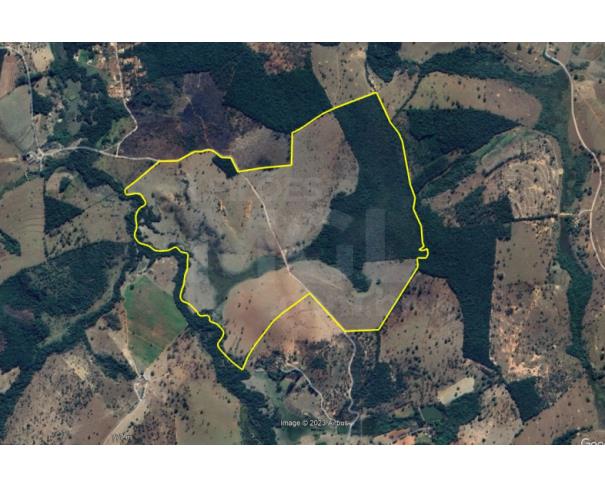 Foto de ITAÚNA/MG - Fazenda com área de 155.87.62 ha. (1.558.700m²),  no Brejo Alegre - PA4837