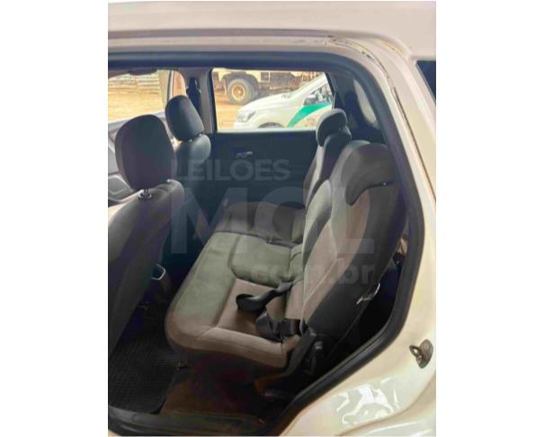 Foto de VIEIRAS/MG - Chevrolet Spin 1.8L MT LTZ, 2016/2016, FLEX, BRANCA 