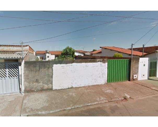 Foto de TRÊS PONTAS/MG — [Fração ideal de 6,25% de 50% sobre] uma casa e seu lote de terreno