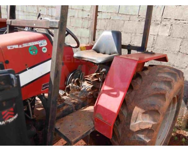 Foto de PARAGUAÇU/MG - Trator Agrícola Massey Ferguson, modelo 275