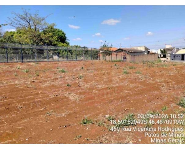 Foto de PATOS DE MINAS/MG - Lote urbano com área de 1.699,76 m², localizado no bairro de Jardim Panorâmico 