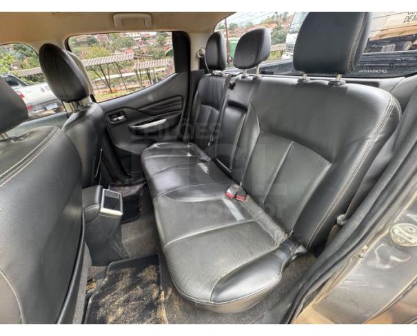 Foto de SERRA DA SAUDADE/MG - Caminhonete - Mitsubishi Triton Sport HPE S, 2022/2023