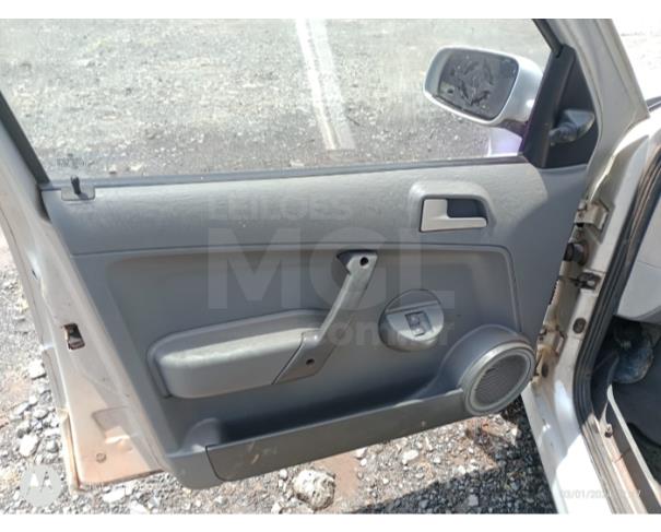 Foto de ITAÚNA/MG - SUCATA DE CAMINHONETE VW/SAVEIRO