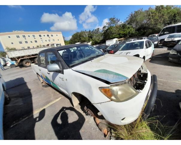 Foto de RIO DAS OSTRAS/RJ - ESP. ABER.C.DUPL. I. TOYOTA HILUX CD 4X4