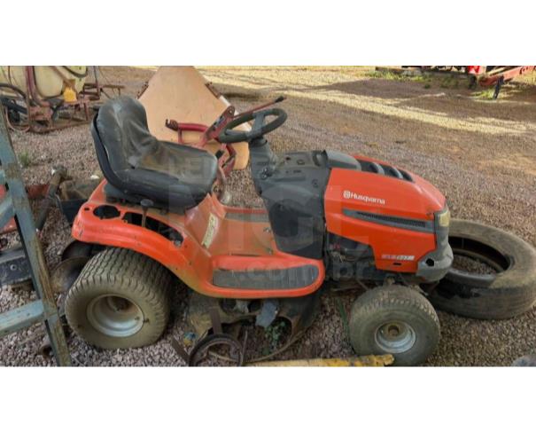 Foto de VALE DE SÃO DOMINGOS/MT - Trator cortador de grama Husqvarna mod. LT1597, ano 2013