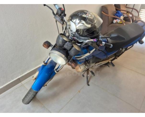 Foto de DORES DO INDAIÁ/MG - Motocicleta YAMAHA YBR 125E - 2005/2005