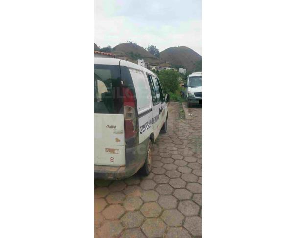 Foto de SANTA RITA DE JACUTINGA/MG - Especial Caminhonete Fiat/ Doblo Rontan AMB2, 2013/2013, FLEX 